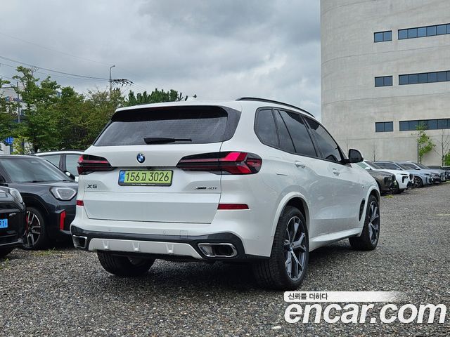 BMW X5 xDrive 40i M Sport — пробег 4 089 км — фото 2 из 5
