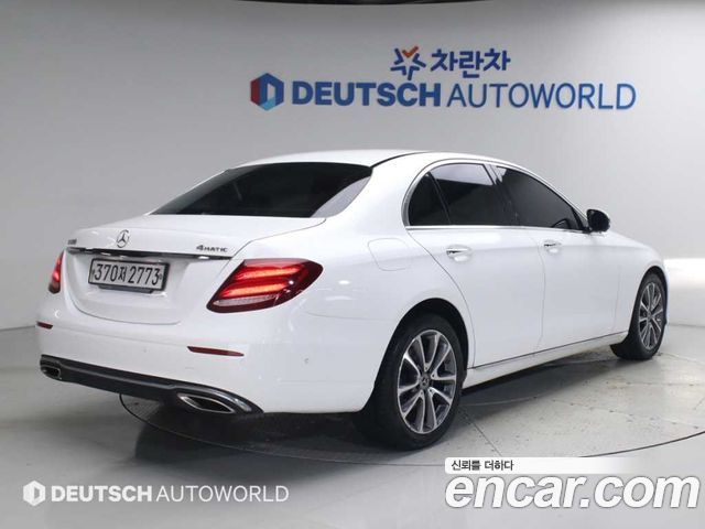 Mercedes-Benz E-Class из Кореи Encar