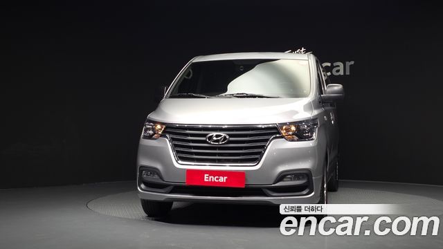 Hyundai Starex Van 3-Seater Smart — пробег 78 707 км — фото 3 из 5