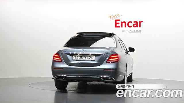 Mercedes-Benz E-Class из Кореи Encar