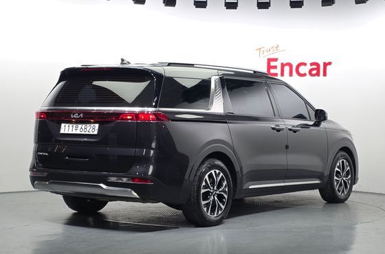 Kia Carnival Diesel 9-Seater Signature — пробег 70 027 км — фото 2 из 5