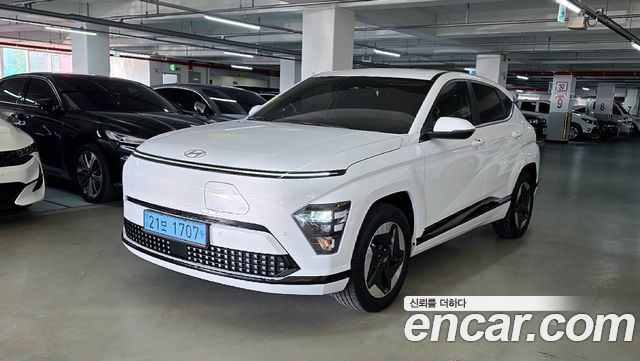 Hyundai Kona Standard E-Value+ — пробег 21 700 км — фото 1 из 5
