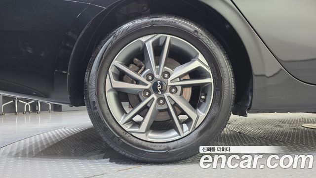 Kia K3 из Кореи Encar