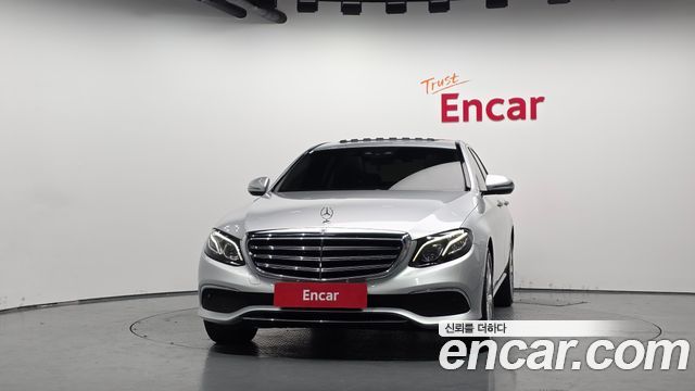 Mercedes-Benz E-Class E220d 4MATIC Exclusive — пробег 107 226 км — фото 3 из 5