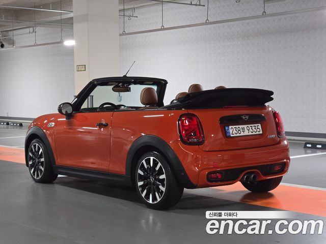 Mini Cooper Convertible Standard 3rd — пробег 59 000 км — фото 5 из 5