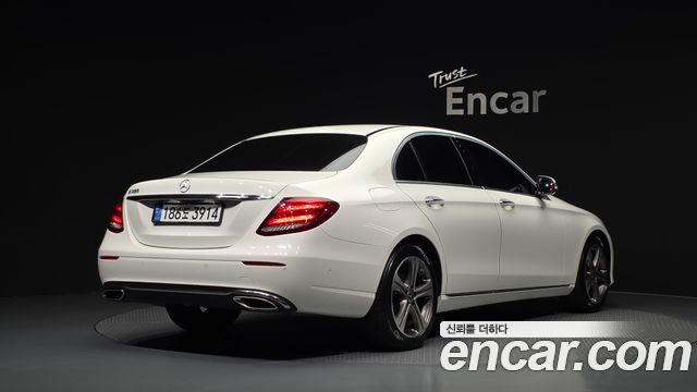 Mercedes-Benz E-Class из Кореи Encar
