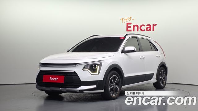 Kia Niro Trendy — пробег 156 301 км — фото 1 из 5