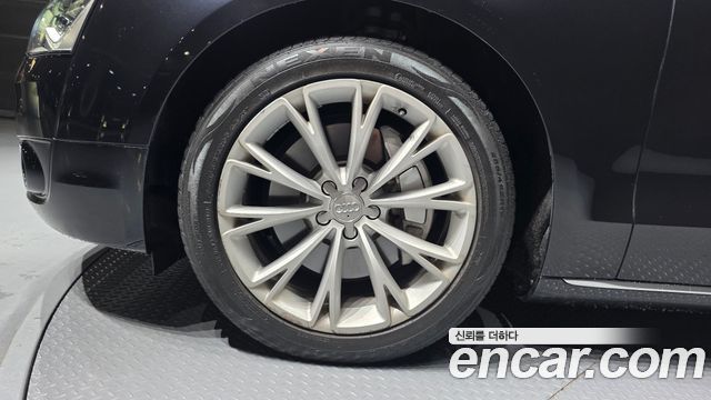 Audi A8 из Кореи Encar
