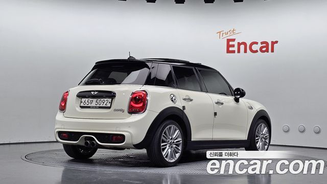 Mini Cooper из Кореи Encar