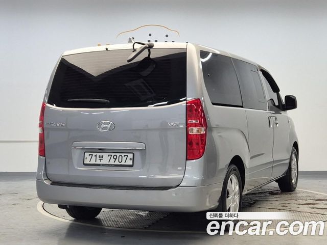 Hyundai Starex Wagon 11-Seater Smart — пробег 61 699 км — фото 4 из 5