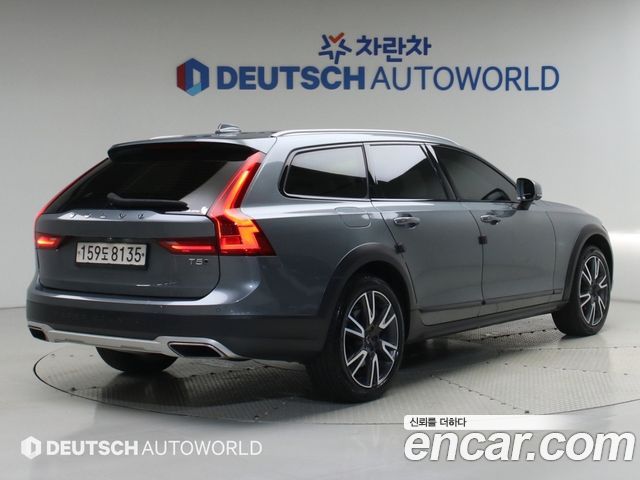 Volvo V90 T5 Pro AWD — пробег 140 403 км — фото 2 из 5