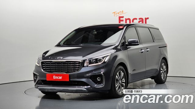 Kia Carnival 9-Seater Luxury — пробег 240 467 км — фото 1 из 5