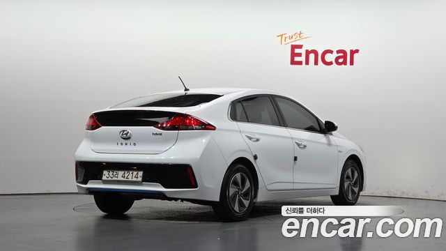 Hyundai Ioniq из Кореи Encar
