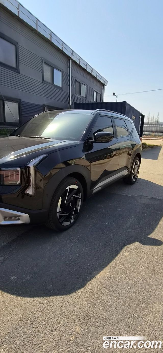 Kia Seltos Gasoline 1.6T 2WD Signature — пробег 1 947 км — фото 3 из 5