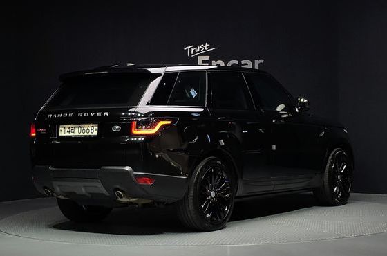 Land Rover Range Rover Sport 3.0 SDV6 HSE Dynamic — пробег 179 112 км — фото 2 из 5