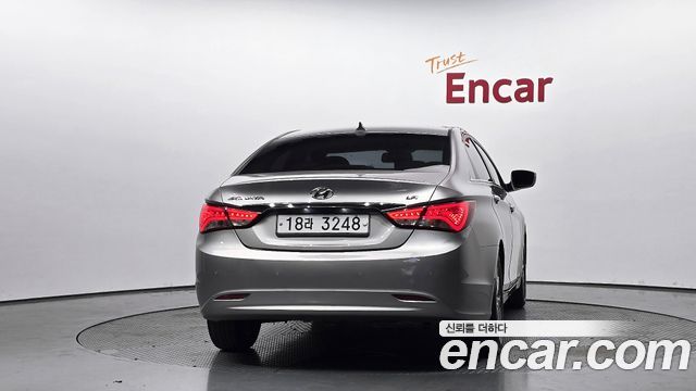 Hyundai Sonata LPI Premium Special — пробег 138 426 км — фото 4 из 5
