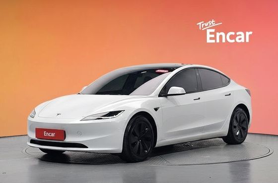 Tesla Model 3 Long Range AWD — пробег 7 793 км — фото 1 из 5