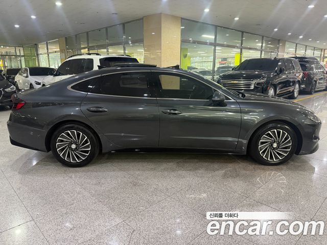 Hyundai Sonata Premium — пробег 126 077 км — фото 5 из 5