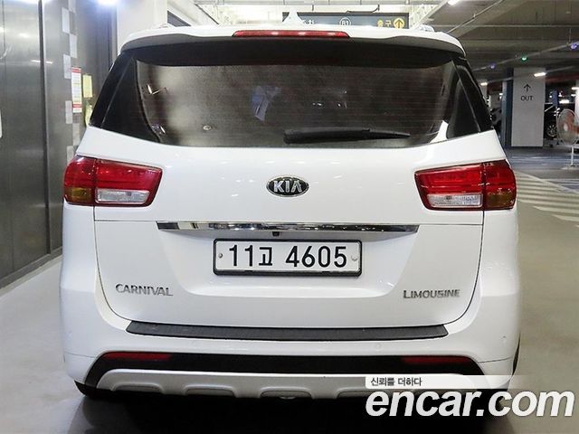 Kia Carnival Gasoline 7-seater Limousine President — пробег 103 609 км — фото 5 из 5