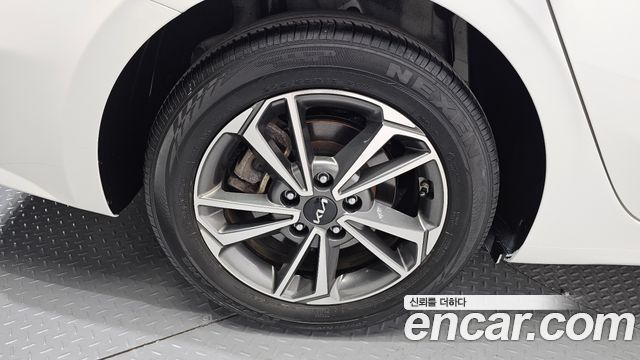 Kia K3 из Кореи Encar