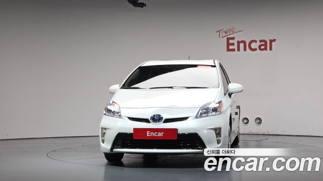 Toyota Prius из Кореи Encar