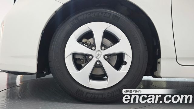Toyota Prius из Кореи Encar