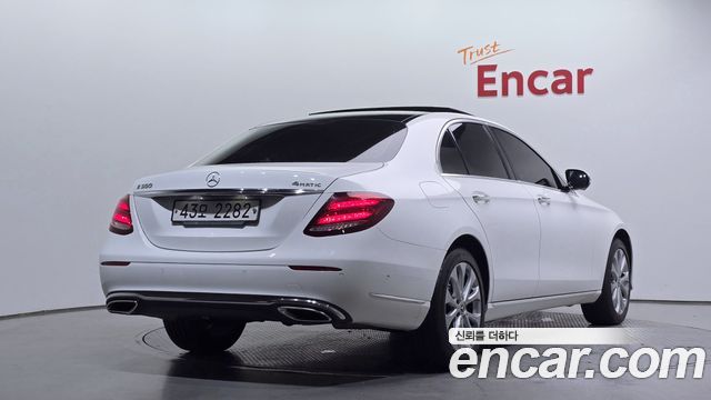 Mercedes-Benz E-Class из Кореи Encar
