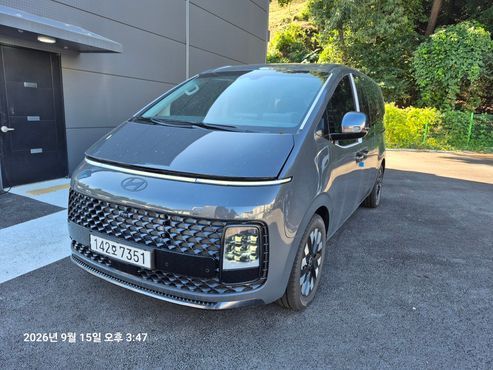 Hyundai Staria 4WD Lounge 9-Seater Inspiration — пробег 70 км — фото 1 из 5