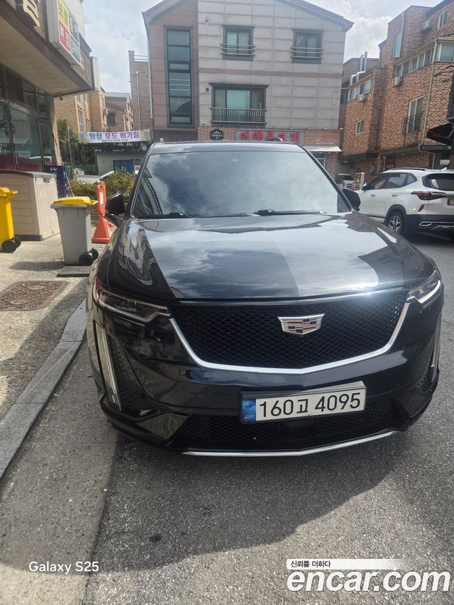 Cadillac XT6 3.6 Sport — пробег 73 000 км — фото 1 из 5