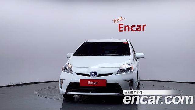 Toyota Prius из Кореи Encar