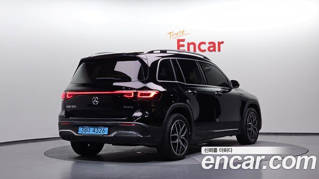 Mercedes-Benz EQB из Кореи Encar