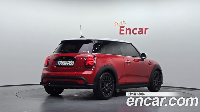 Mini Cooper Classic Third Generation — пробег 8 125 км — фото 2 из 5