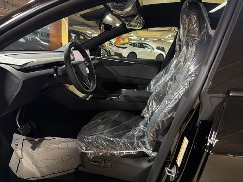 Tesla Model Y Premium RWD — пробег 9 км — фото 5 из 5