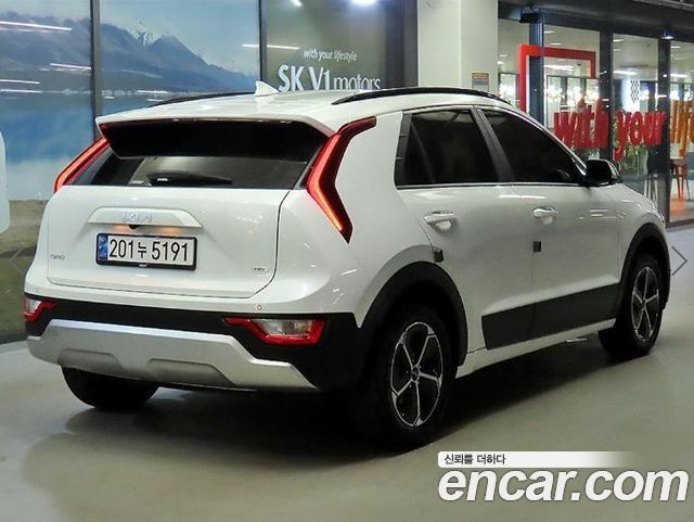 Kia Niro Prestige — пробег 25 594 км — фото 4 из 5