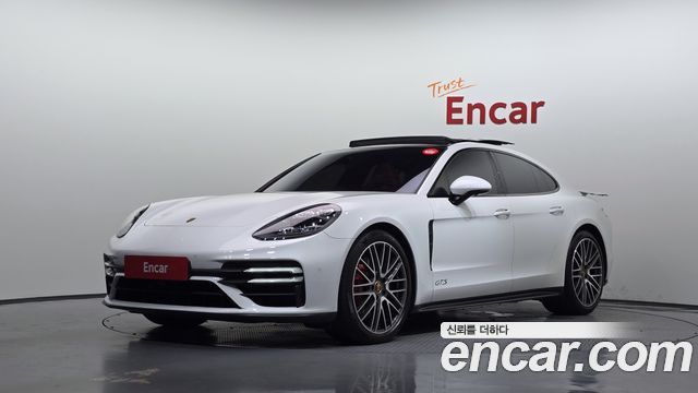 Porsche Panamera 4.0 GTS — пробег 56 942 км — фото 1 из 5