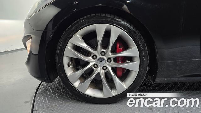 Hyundai Genesis из Кореи Encar