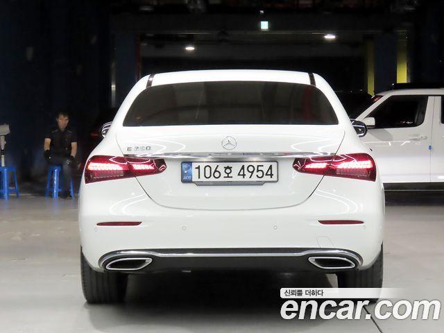 Mercedes-Benz E-Class из Кореи Encar