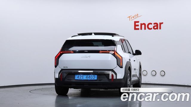 Kia EV3 из Кореи Encar
