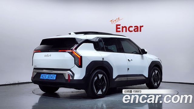 Kia EV3 из Кореи Encar