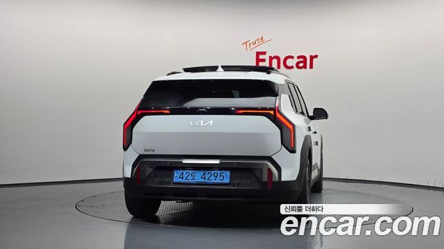 Kia EV3 из Кореи Encar