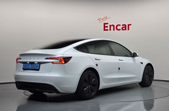 Tesla Model 3 RWD — пробег 59 615 км — фото 2 из 5