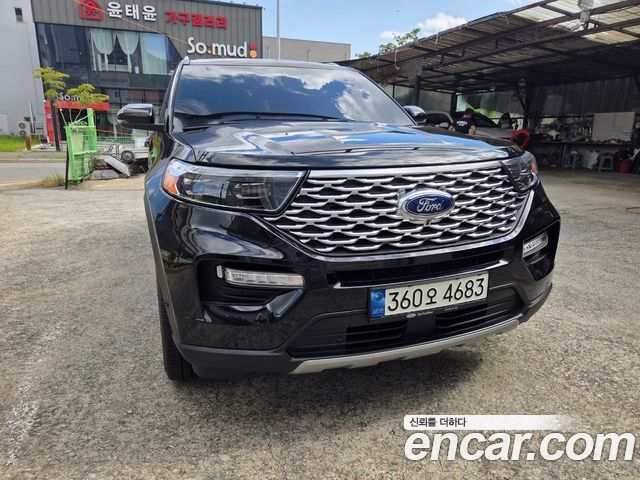 Ford Explorer 3.0 Platinum 4WD — пробег 42 669 км — фото 3 из 5