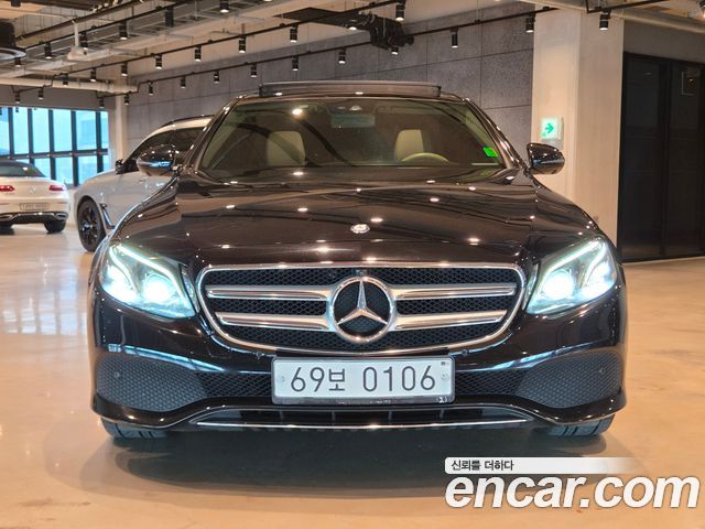 Mercedes-Benz E-Class E300 4MATIC Avnatgarde — пробег 141 000 км — фото 2 из 5