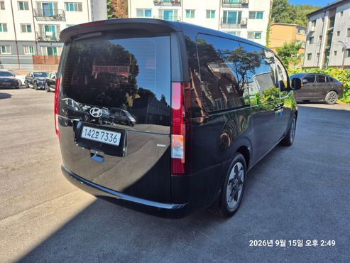 Hyundai Staria 4WD Tourer 9-Seater Modern — пробег 63 км — фото 2 из 5