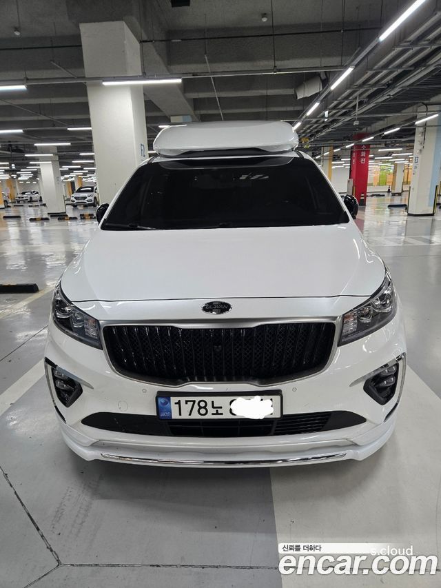 Kia Carnival Gasoline 9-seater Limousine(Special vehicle) — пробег 73 000 км — фото 3 из 5