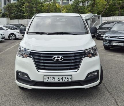 Hyundai Starex Van 5-Seater Smart — пробег 45 653 км — фото 1 из 5