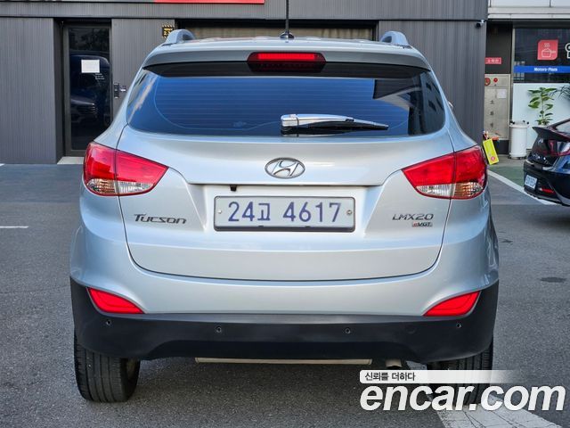 Hyundai Tucson Diesel 2WD X20 Smart — пробег 195 926 км — фото 3 из 5