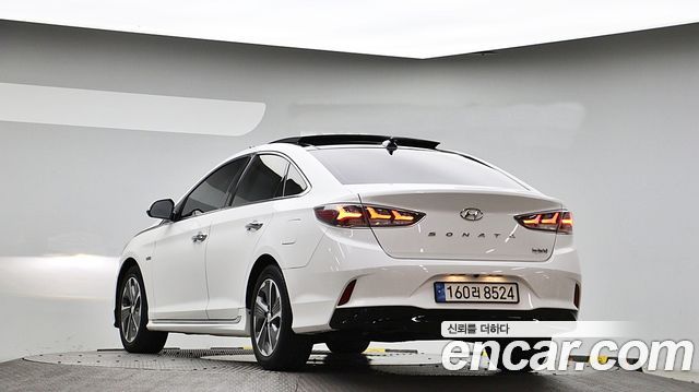 Hyundai Sonata Premium — пробег 100 618 км — фото 4 из 5