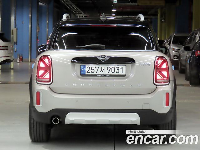 Mini Countryman Classic Plus Launch Pack 2nd Gen — пробег 29 300 км — фото 4 из 5