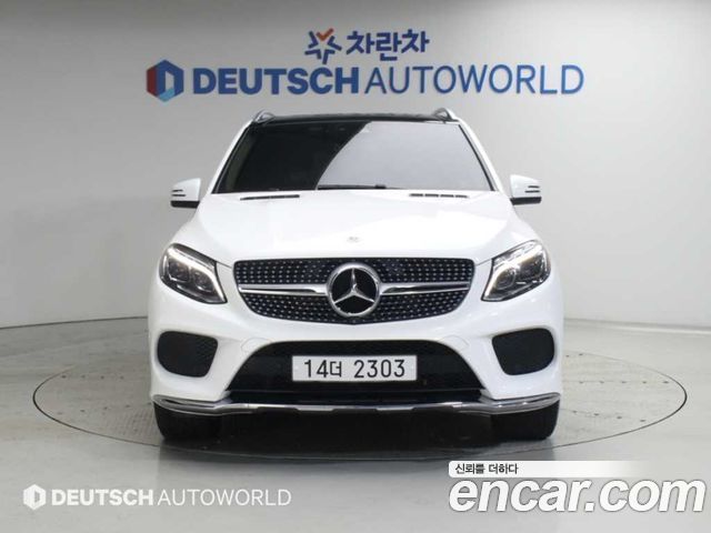 Mercedes-Benz GLE-Class GLE350 d 4MATIC Premium — пробег 75 647 км — фото 1 из 5